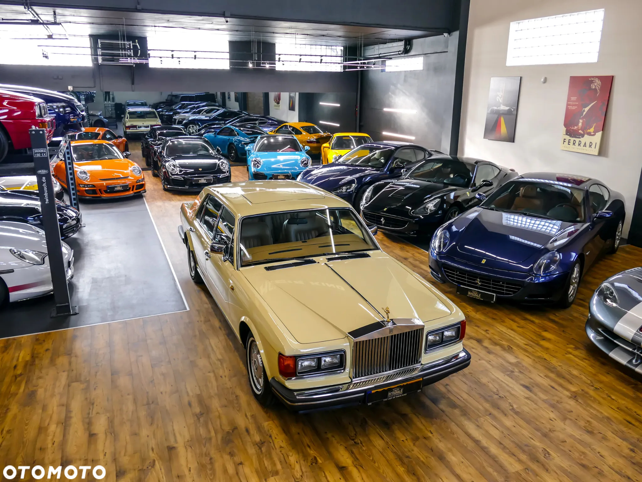 Rolls-Royce Silver Spur - 36