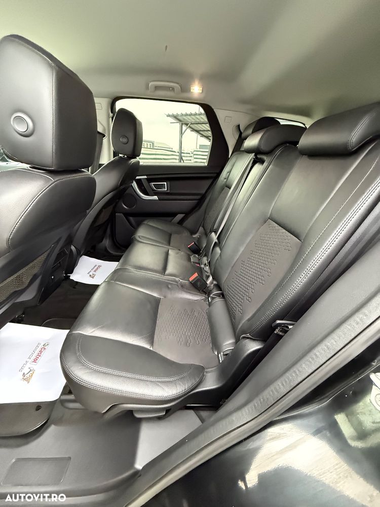 Land Rover Discovery Sport - 12