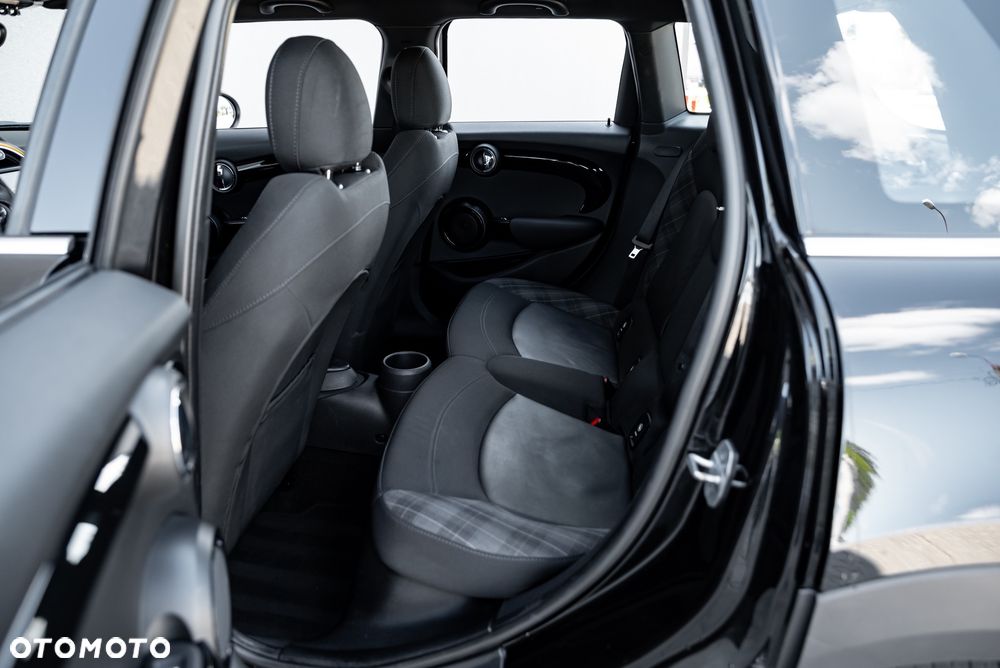 MINI Cooper S Sport-Aut - 17