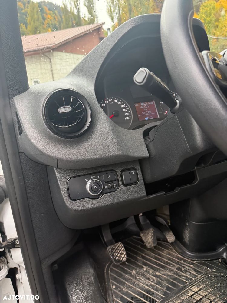 Mercedes-Benz SPRINTER 317 - 15
