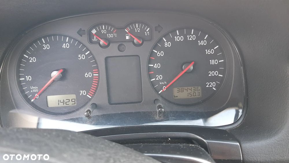 Volkswagen Golf IV 1.4 16V Basis - 9