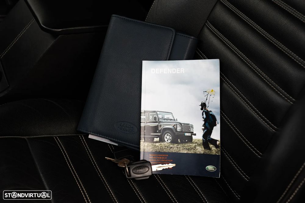 Land Rover Defender 110 2.2 CRD SE Utility - 21