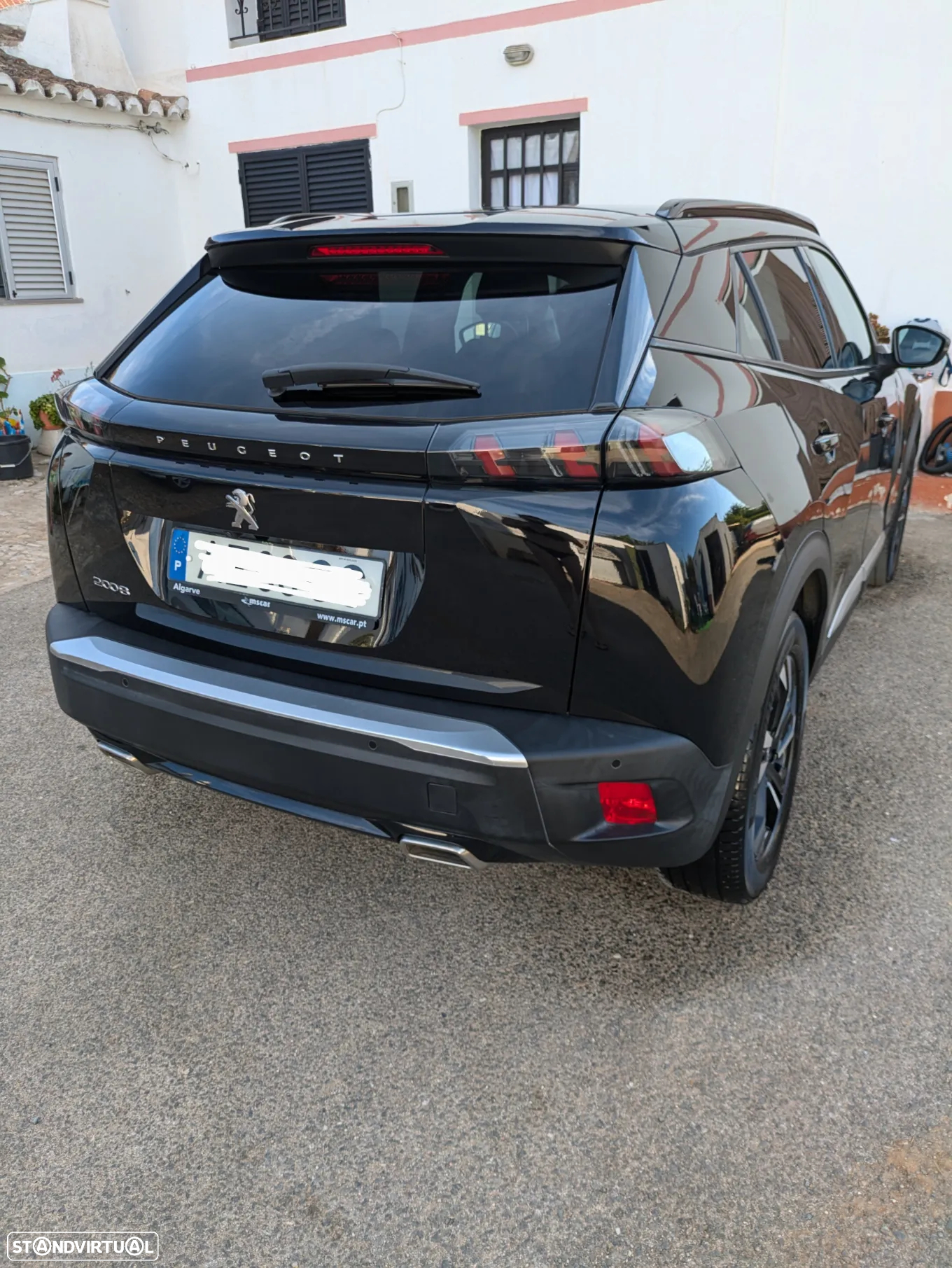 Peugeot 2008 1.2 PureTech Allure - 3