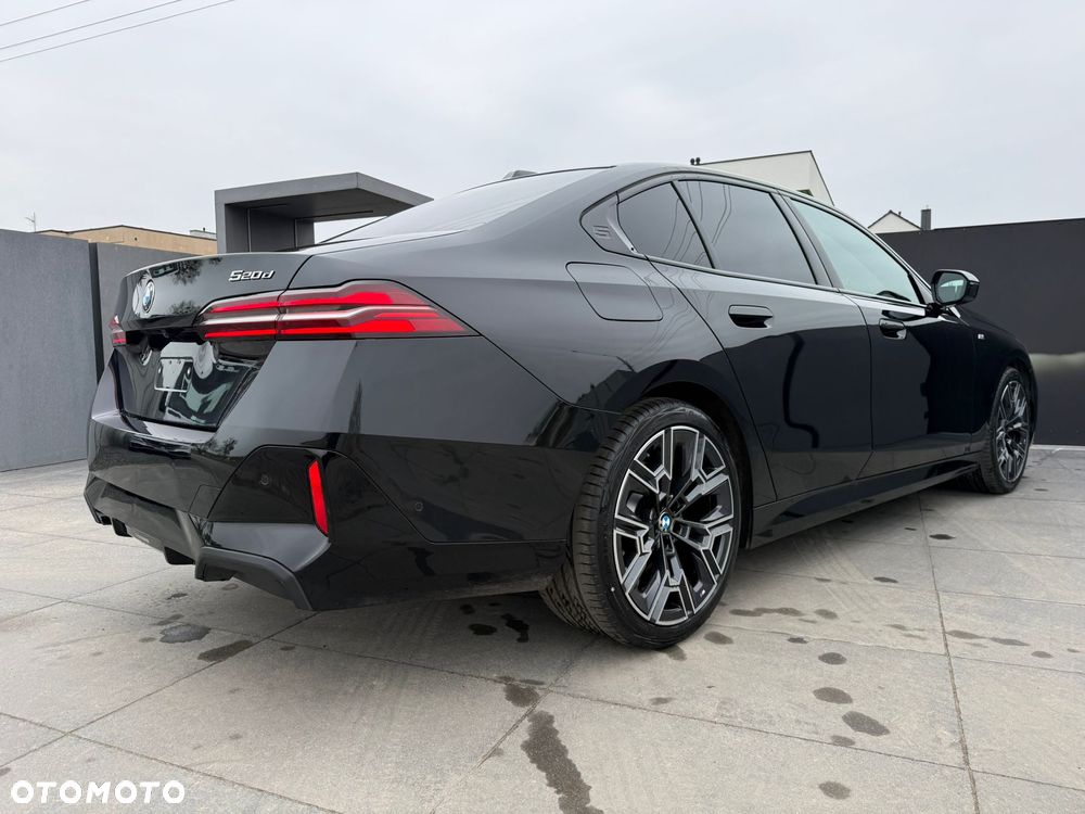 BMW Seria 5 520d - 27