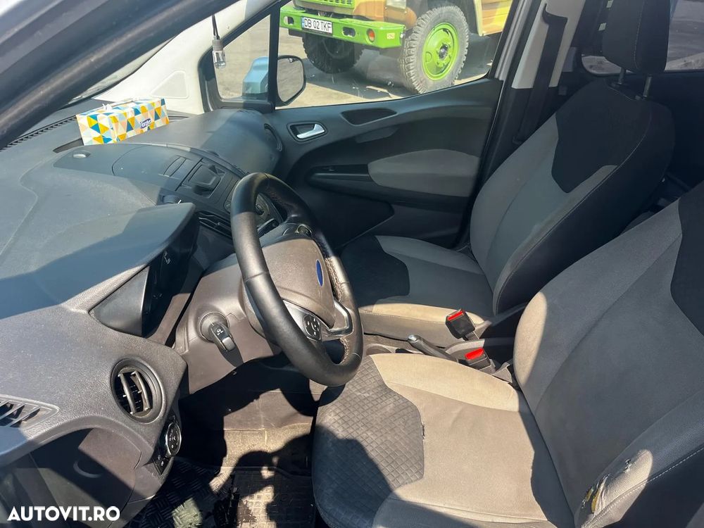Ford Tourneo Courier 1.0 EcoBoost Trend - 7