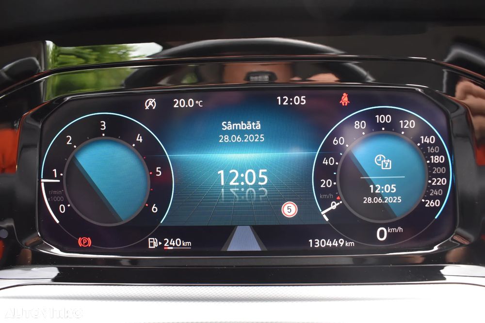 Volkswagen Golf 2.0 TDI Life - 39