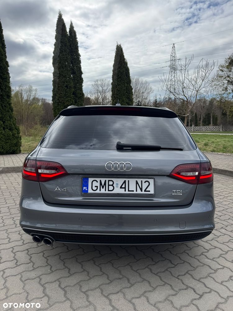 Audi A4 Avant 2.0 TDI DPF quattro S tronic S line Sportpaket - 33