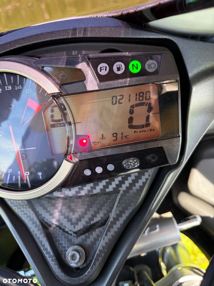 Suzuki GSX-R - 8