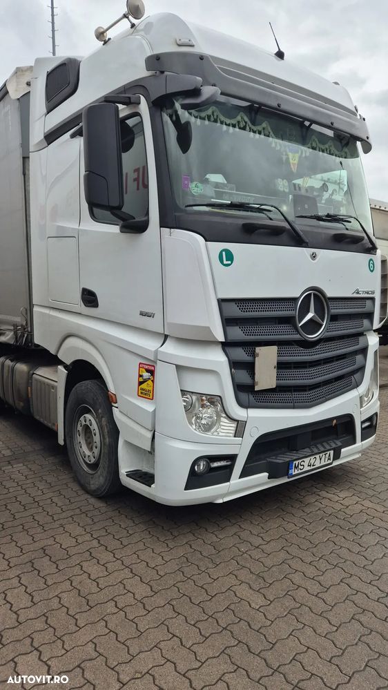 Mercedes-Benz ACTROS - 3