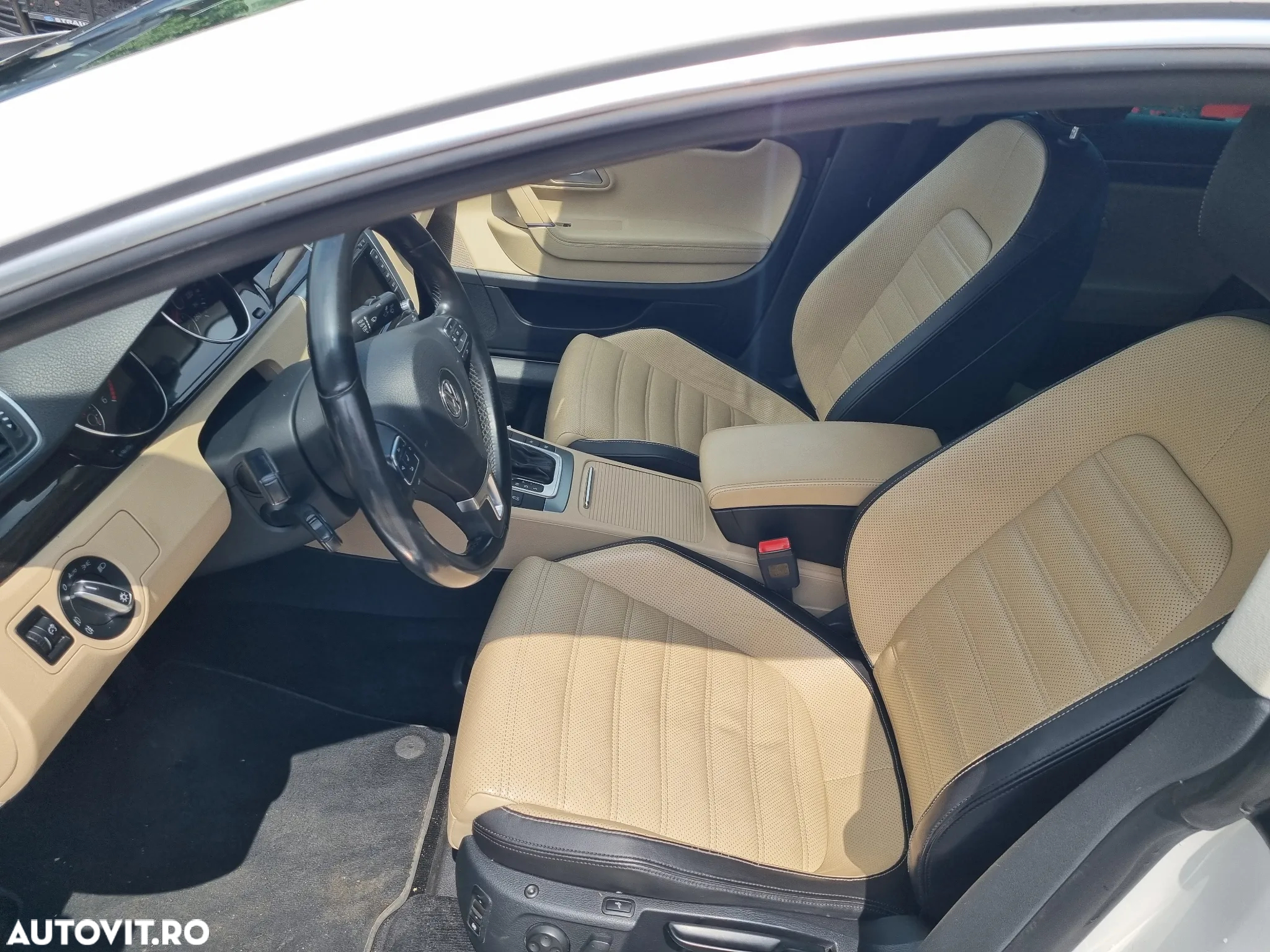 Volkswagen Passat CC 2.0 TDI BlueMotion Technology DSG - 9