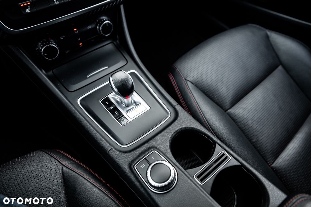 Mercedes-Benz Klasa A 45 AMG 4Matic AMG Speedshift 7G-DCT - 34