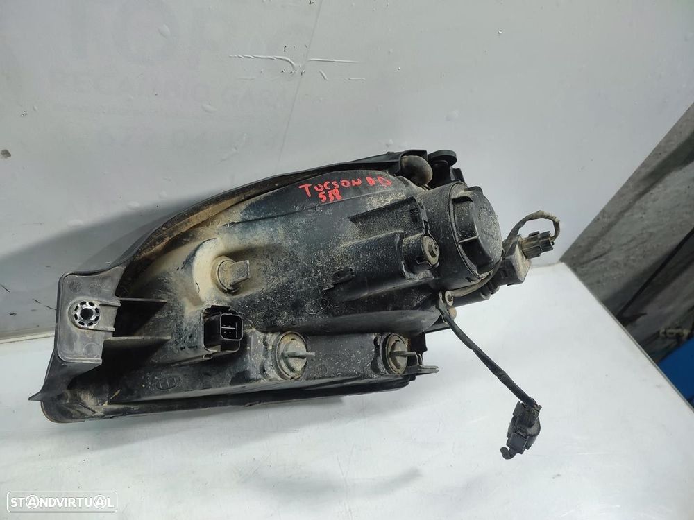 FAROL DIREITO HYUNDAI TUCSON 2006 - 2