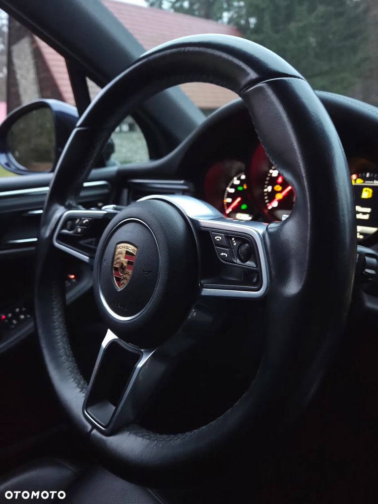 Porsche Macan - 27