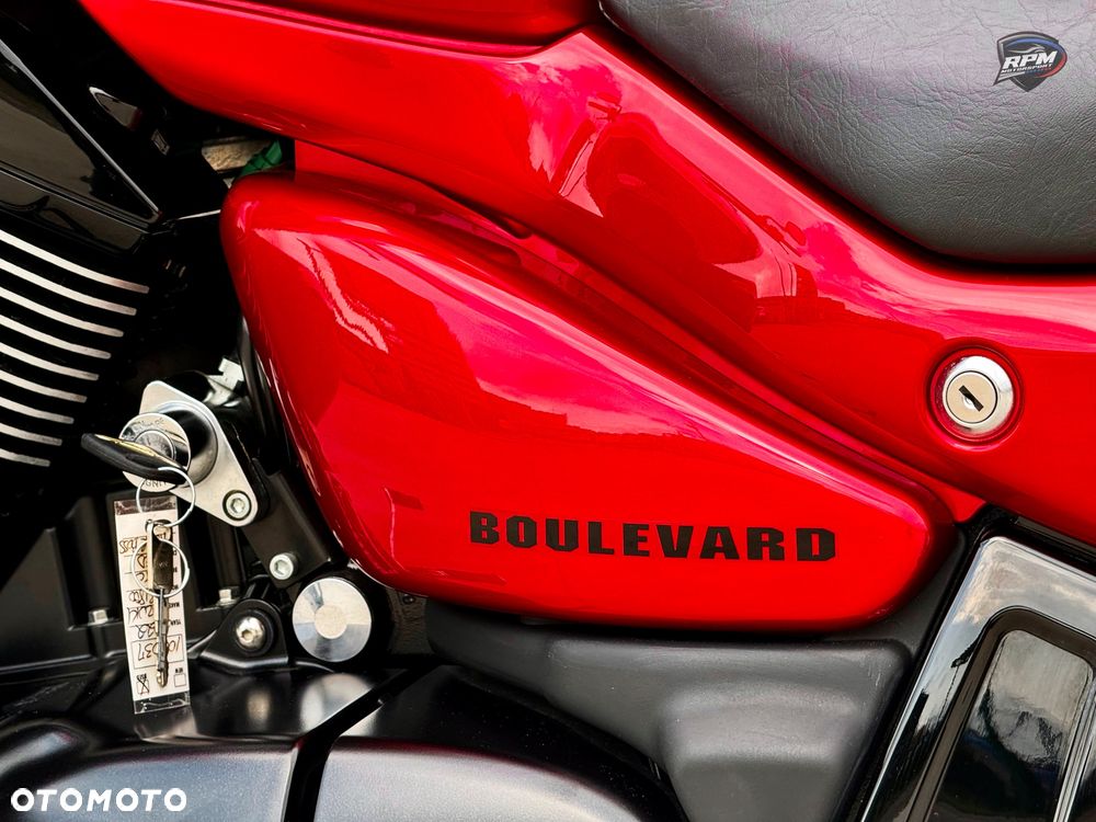 Suzuki Boulevard - 37