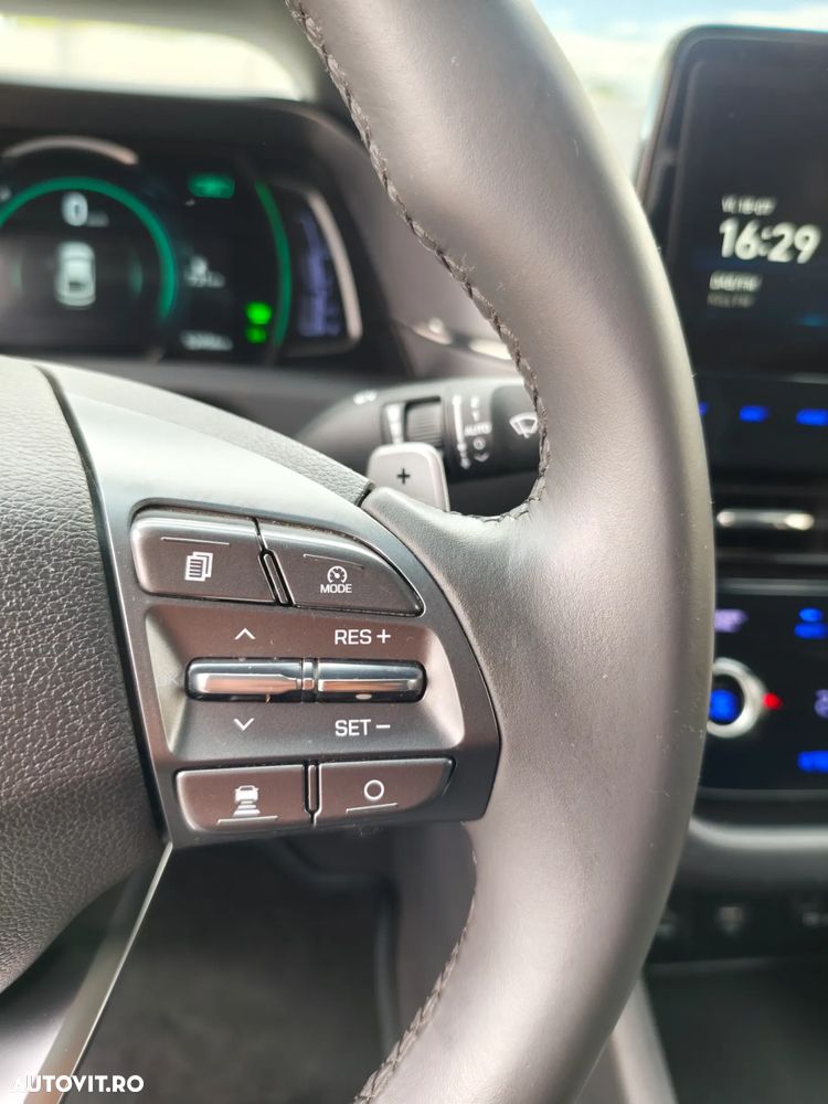 Hyundai IONIQ - 22