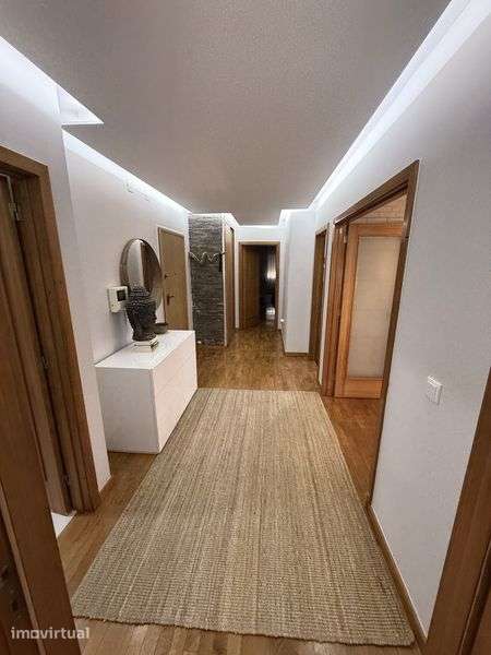 T2 Canelas em excelente estado 119m2 - Grande imagem: 4/8
