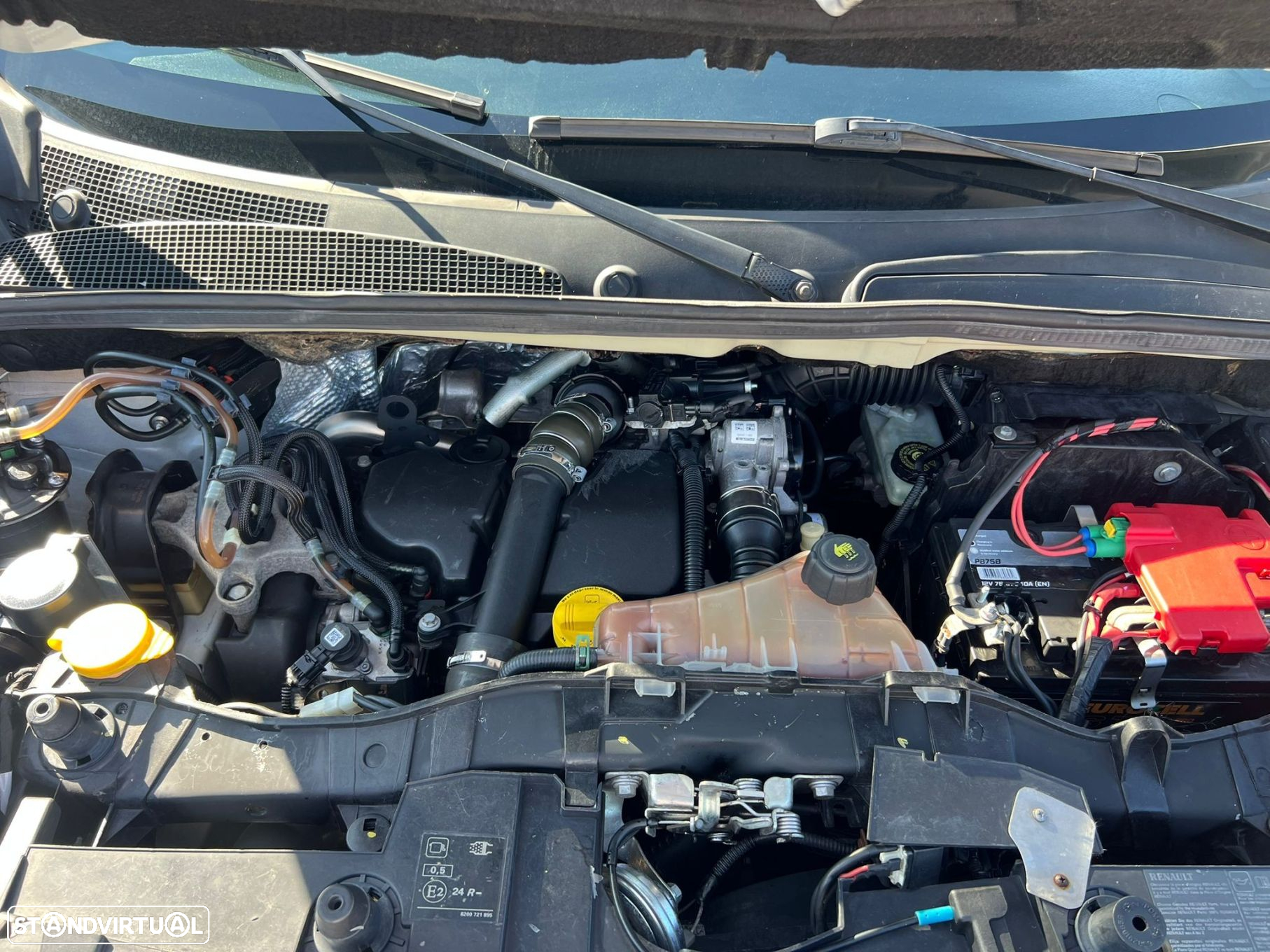 BMW 318 i Touring - 25