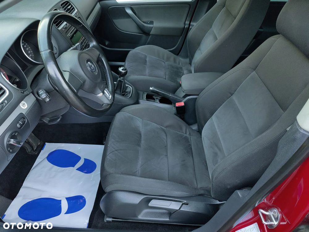 Volkswagen Golf - 6