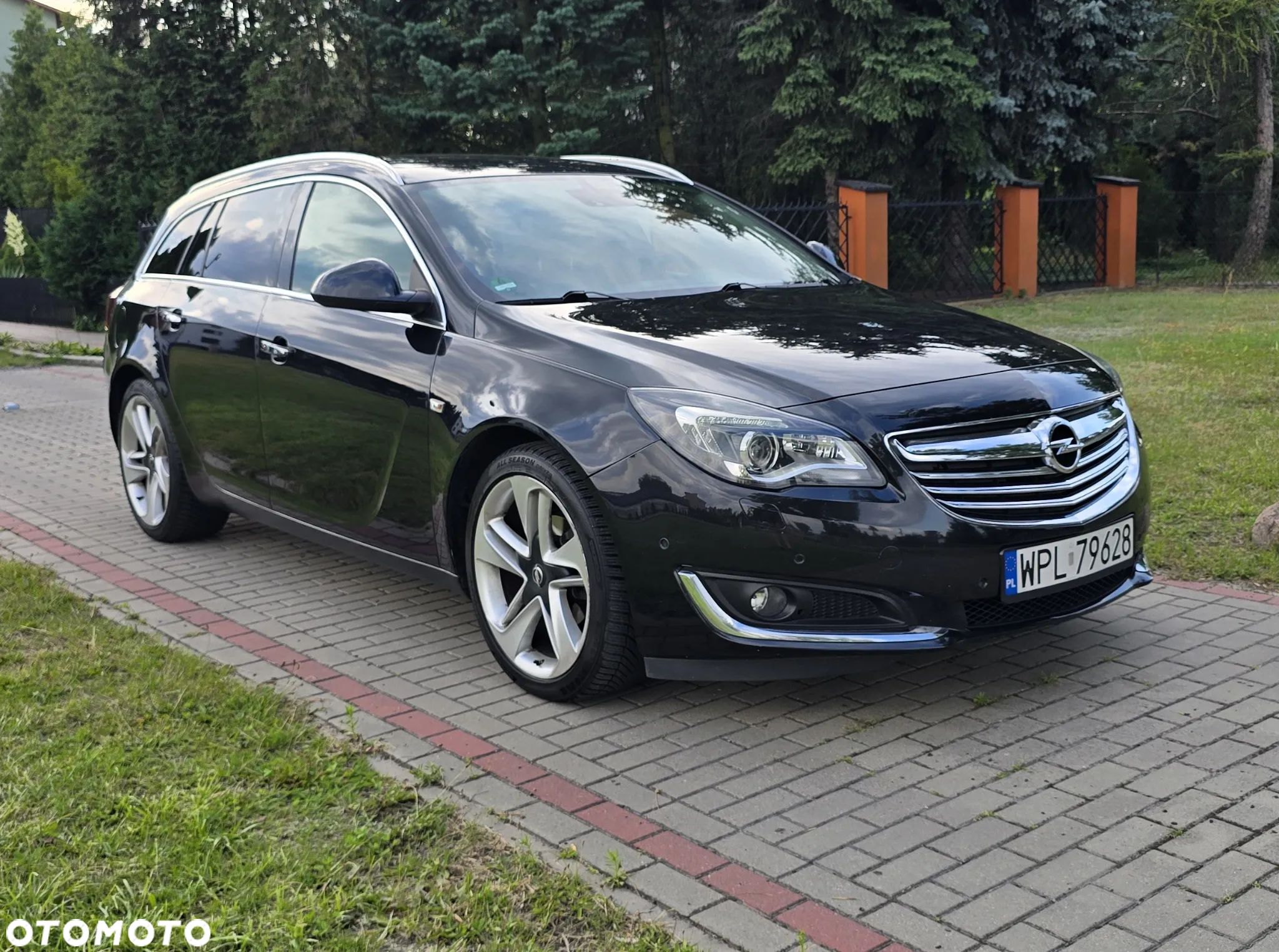 Opel Insignia 2.0 CDTI Sports Tourer - 1
