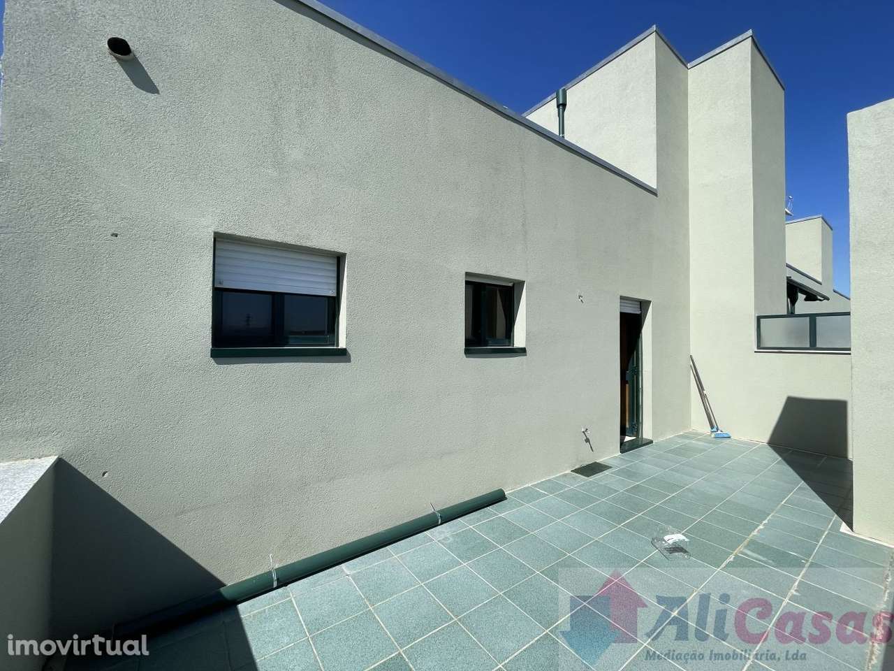 T0 último Piso C/terraço- L/Gar - Grande imagem: 3/22