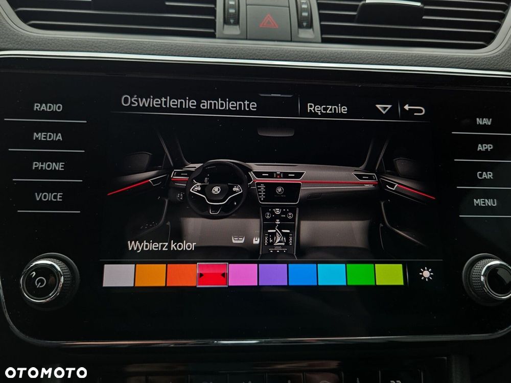 Skoda Superb 2.0 TDI SCR 4x4 Sportline DSG - 25