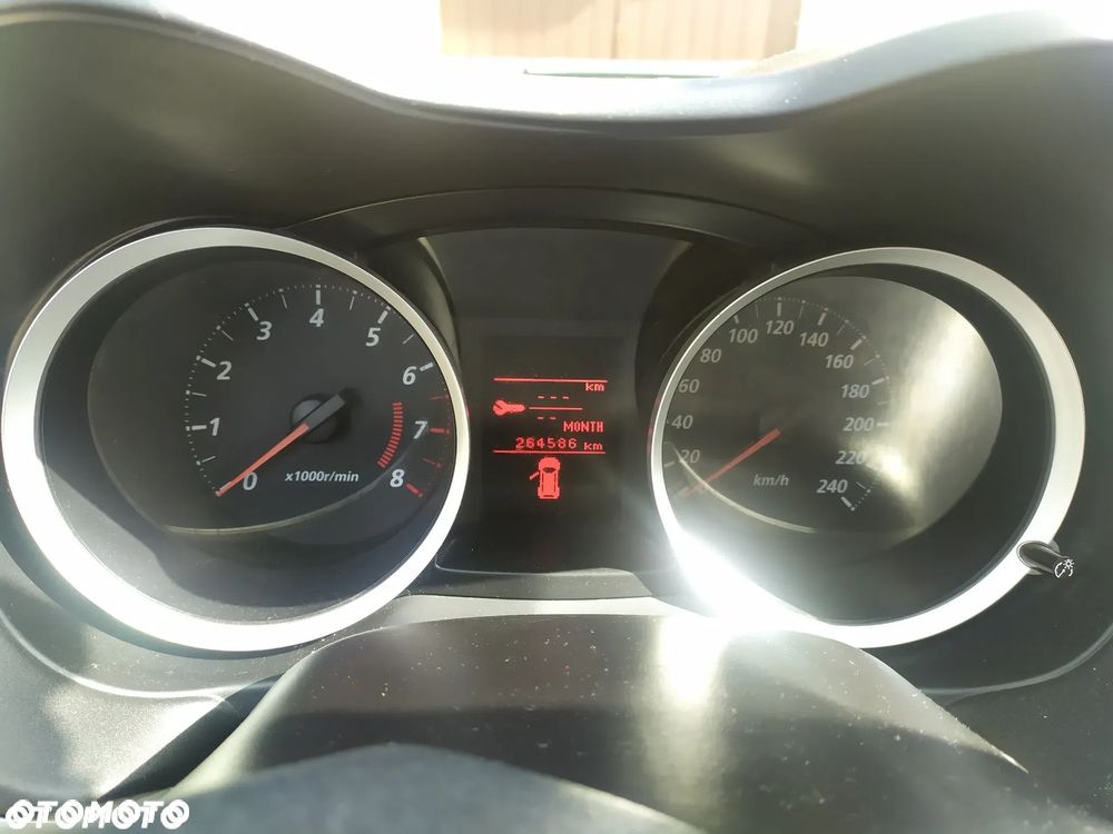Mitsubishi Lancer 1.6 Inform - 17