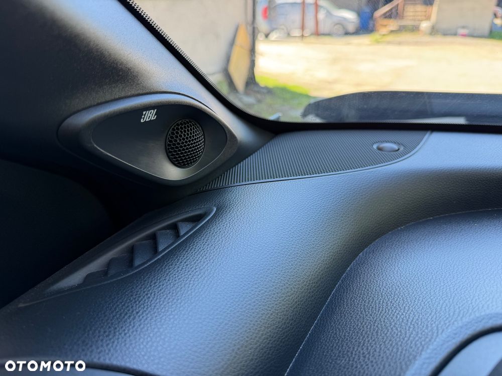 Toyota Aygo X 1.0 VVT-i JBL CVT - 12