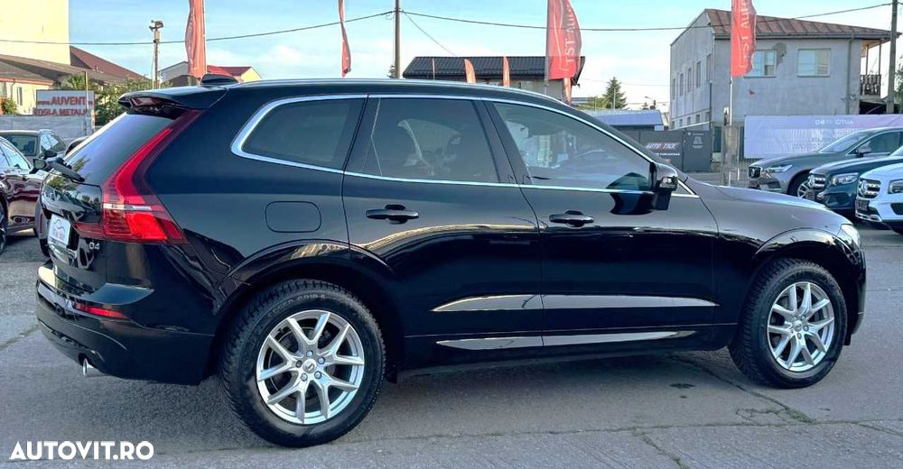 Volvo XC 60 D4 Momentum Pro - 9