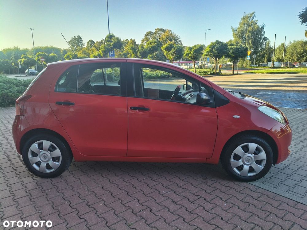 Toyota Yaris 1.0 VVT-i Team - 3