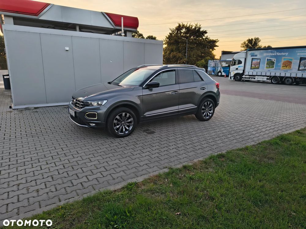Volkswagen T-Roc - 9