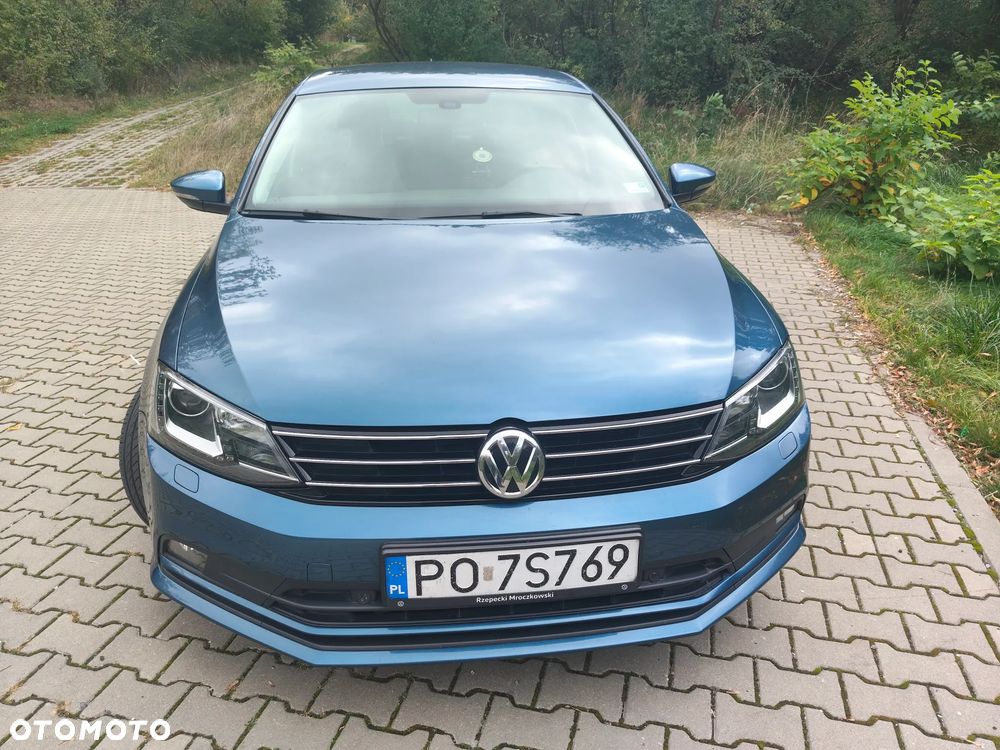 Volkswagen Jetta - 33