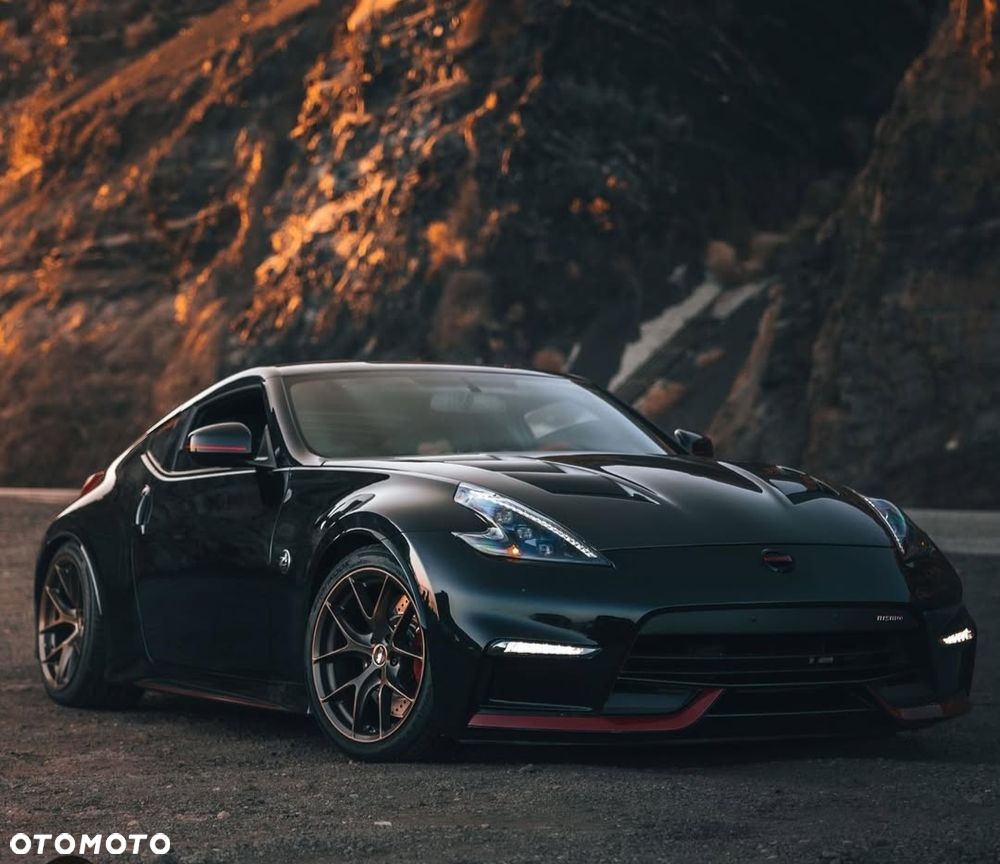 Nissan 370 Z - 17