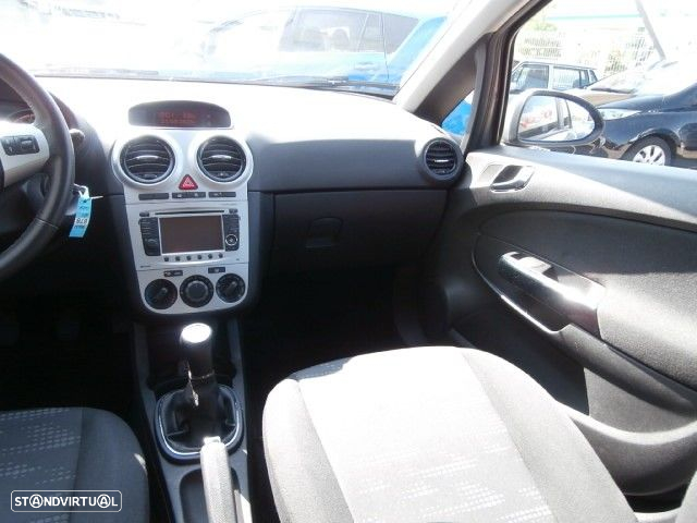 Opel Corsa 1.3 CDTi Enjoy ecoFLEX - 13