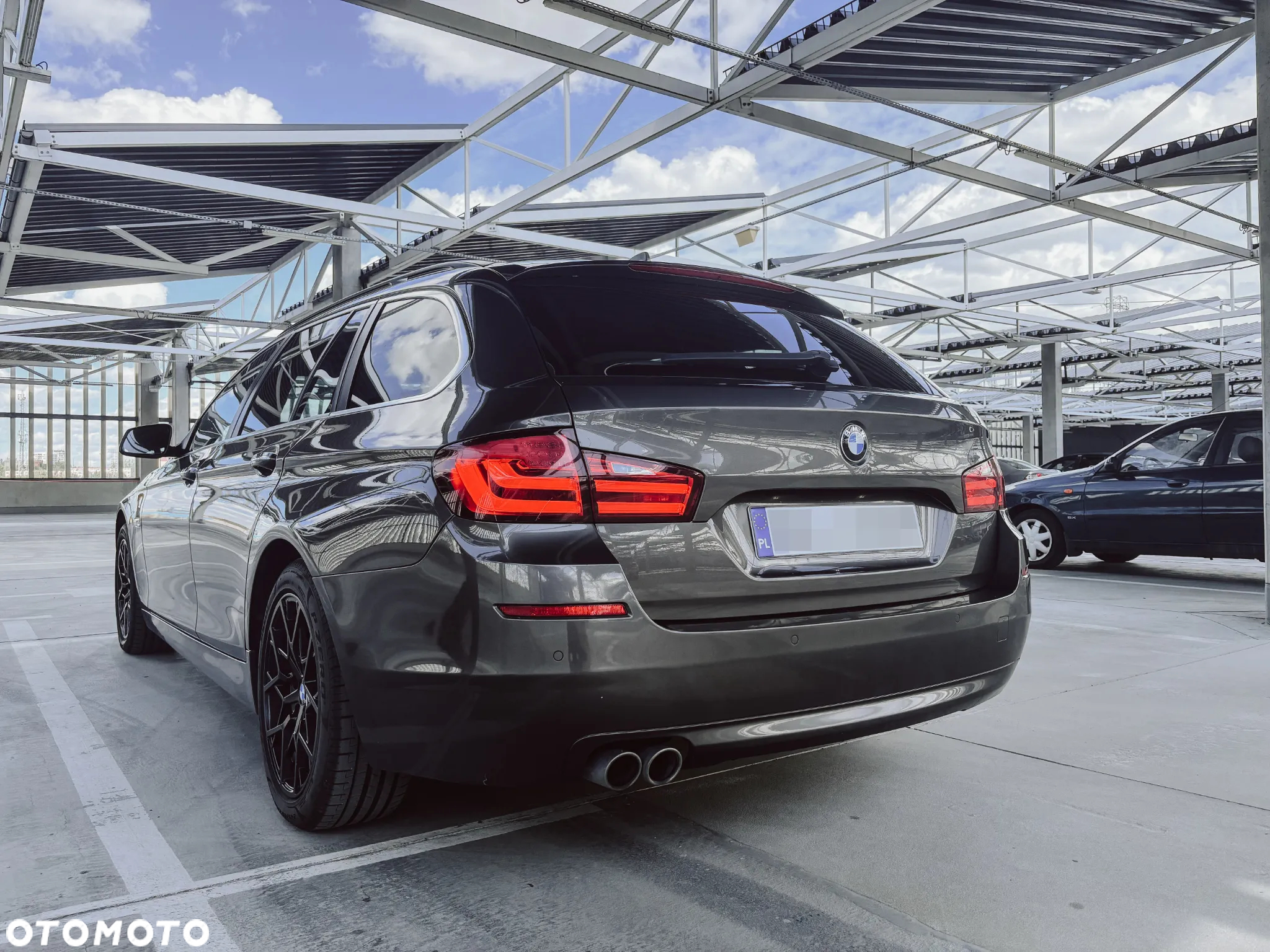 BMW Seria 5 520d Touring - 6