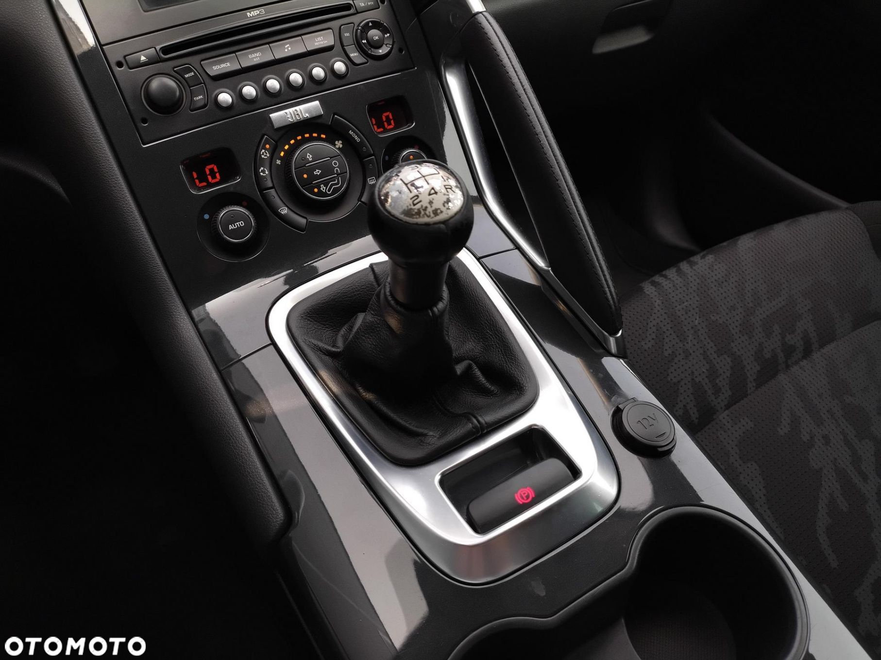 Peugeot 3008 1.6 Trendy - 14