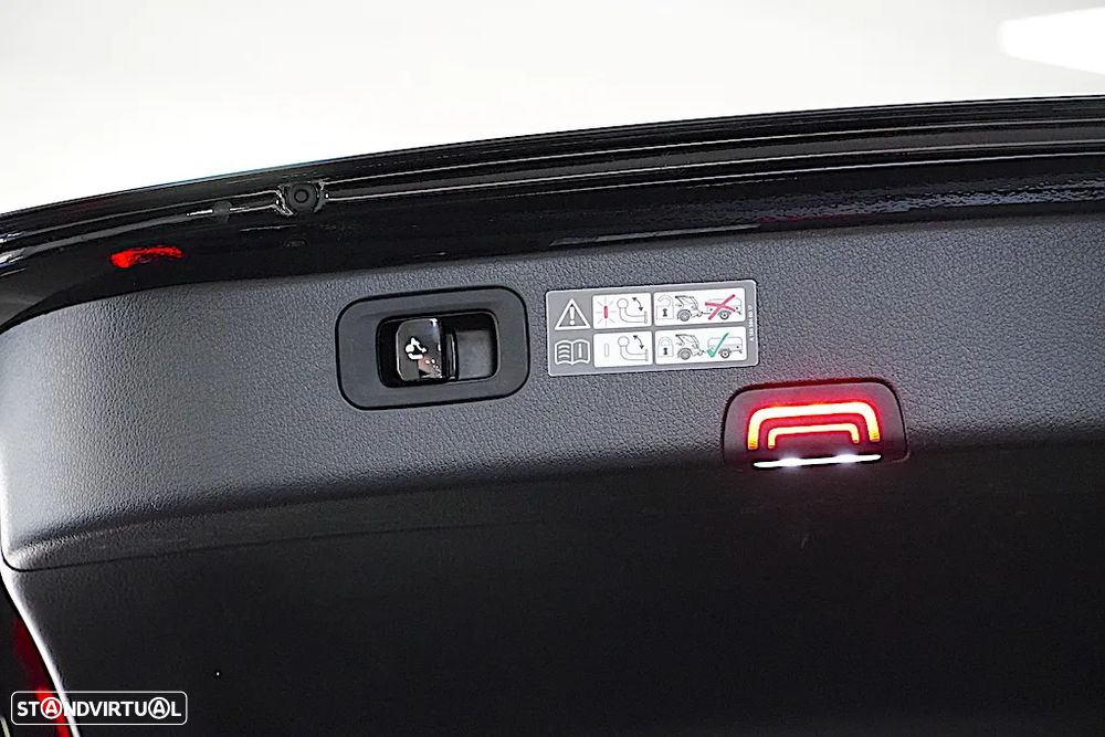 Mercedes-Benz C 300 e AMG Line - 4