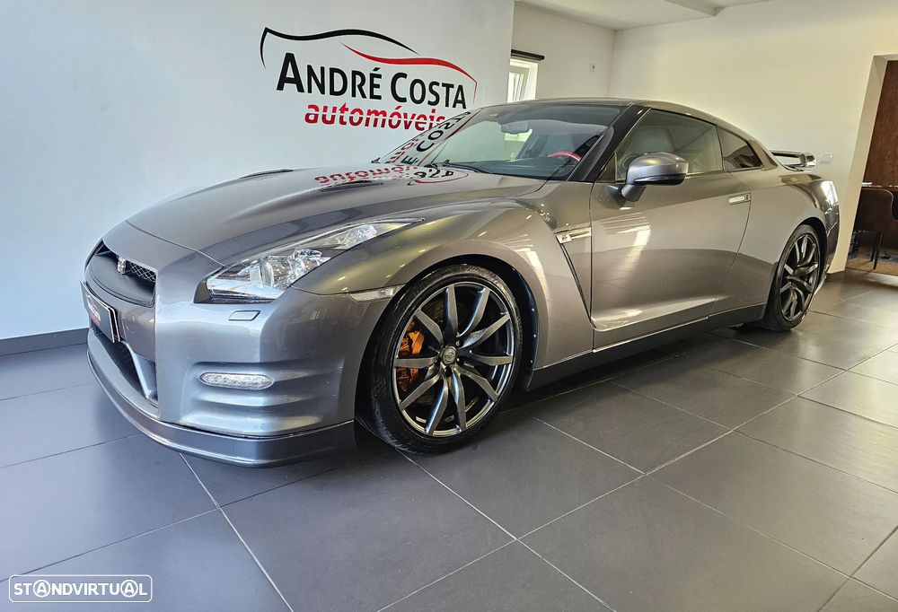 Nissan GT-R 3.8 V6 Black Edition - 1