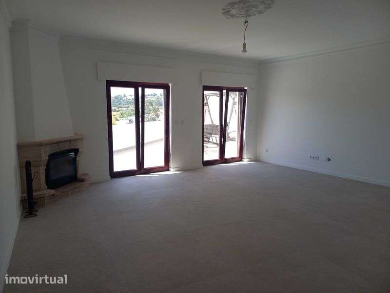 Venda T3 Duplex Area 328m - Grande imagem: 5/12