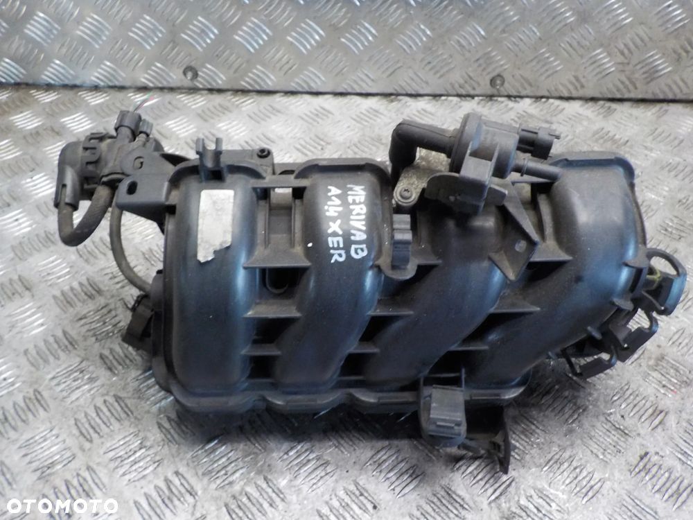 OPEL MERIVA B 1.4 A14XER KOLEKTOR SSĄCY