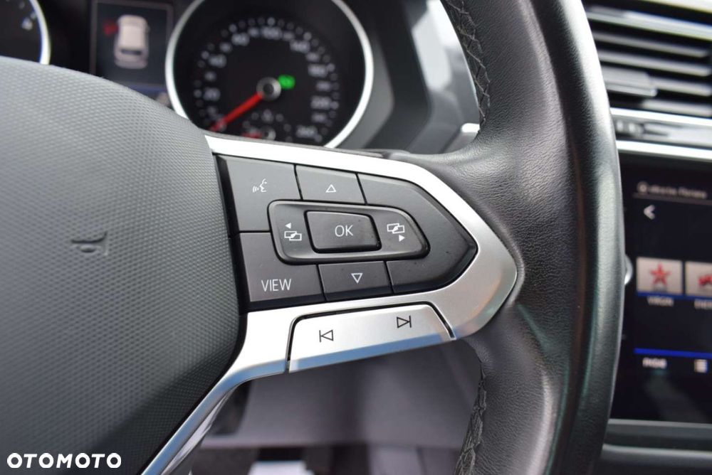 Volkswagen Tiguan - 29