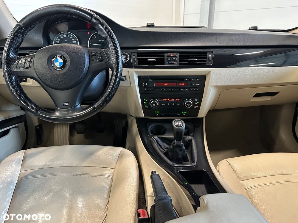 BMW Seria 3 320d DPF - 18