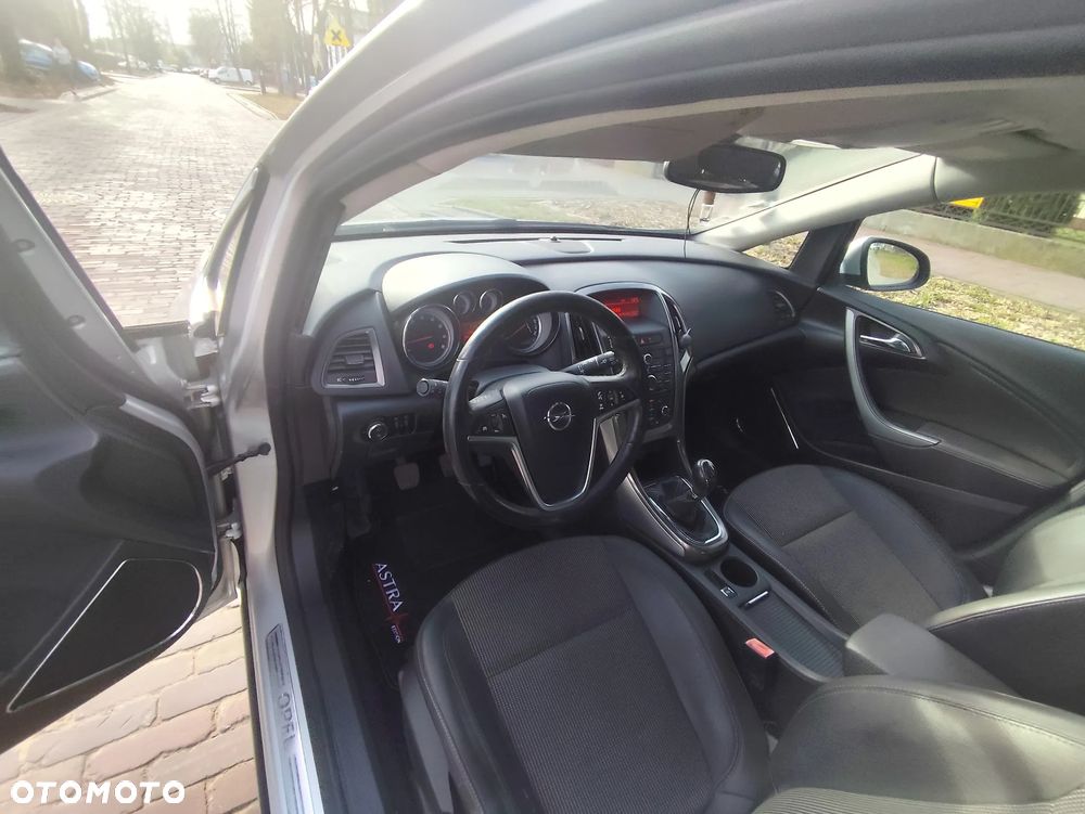 Opel Astra 1.4 T Cosmo S&S - 31