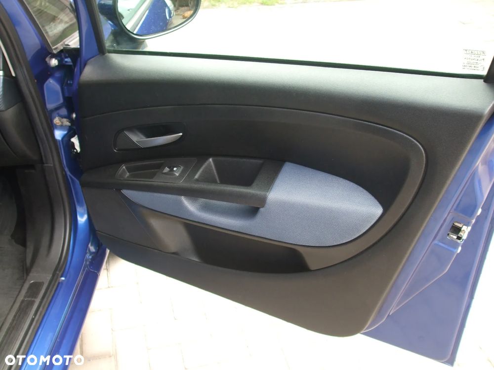 Fiat Grande Punto Actual 1.4 8V Estiva Blue&Me - 21