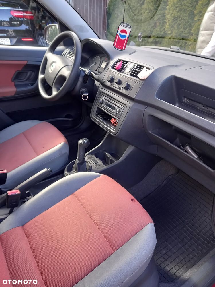 Skoda Roomster 1.2 Style - 10