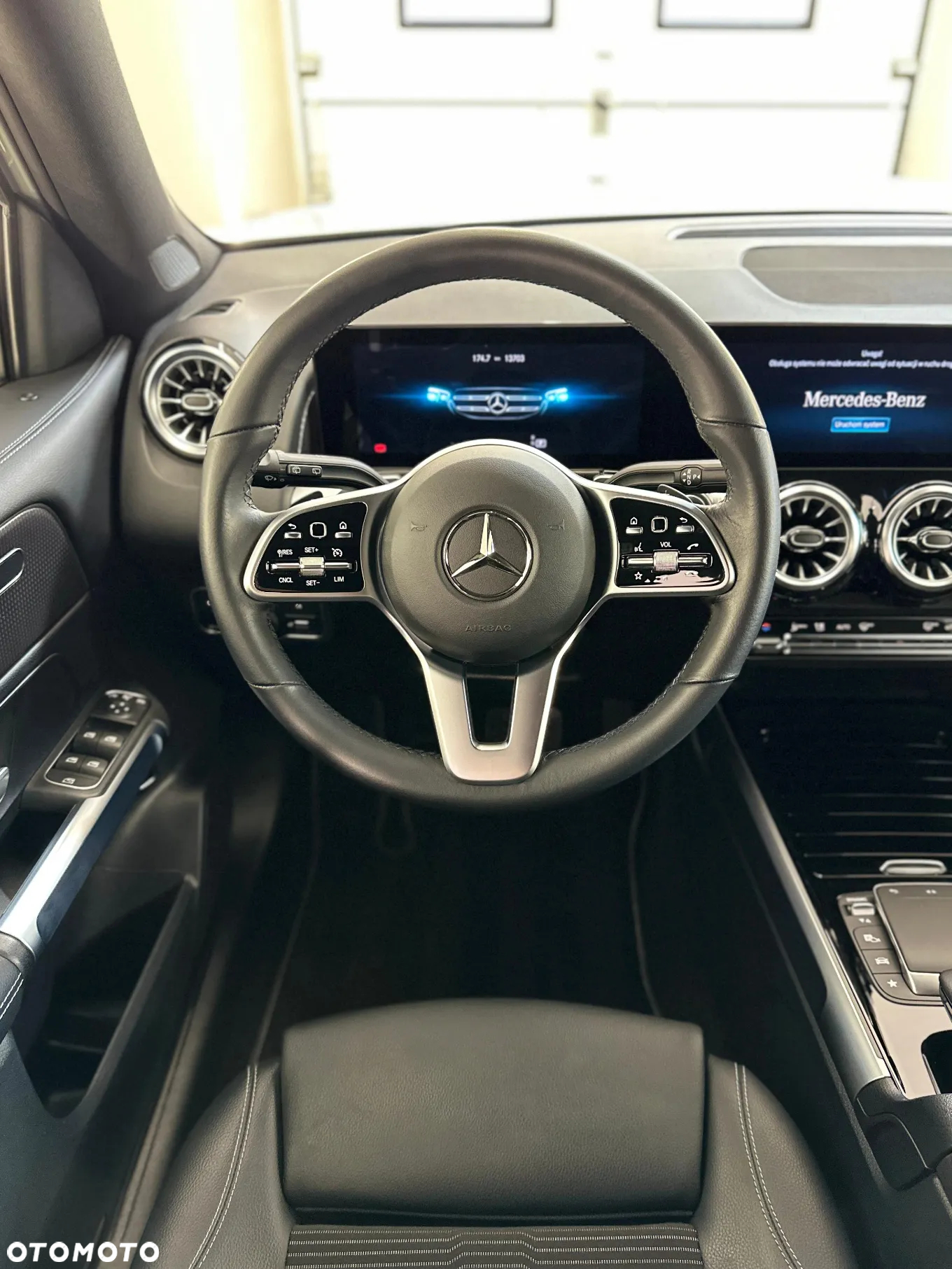 Mercedes-Benz GLB 200 Progressive 7G-DCT - 8