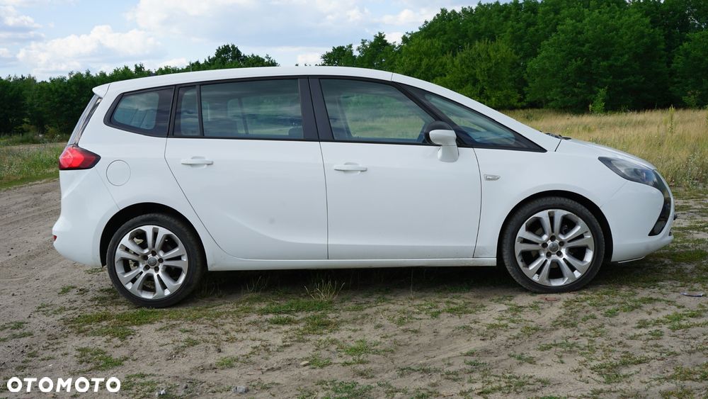 Opel Zafira - 2