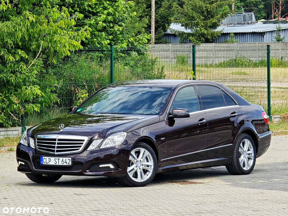 Mercedes-Benz Klasa E 250 CGI BlueEFFICIENCY 7G-TRONIC Avantgarde - 9