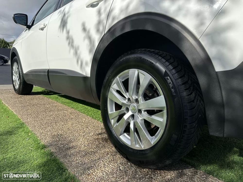 Peugeot 5008 1.2 PureTech Allure Pack - 22