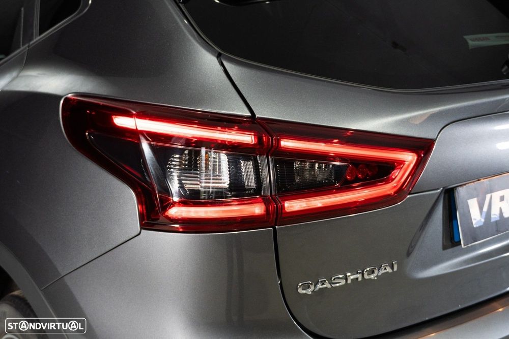 Nissan Qashqai 1.3 DIG-T N-Connecta LED+SKY - 46