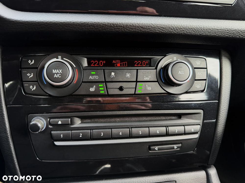 BMW X1 xDrive20d Sport Line - 25